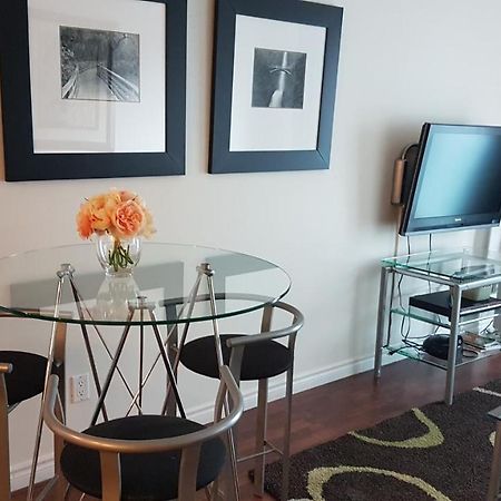 Toronto Luxury Accommodations - Qwest Ngoại thất bức ảnh