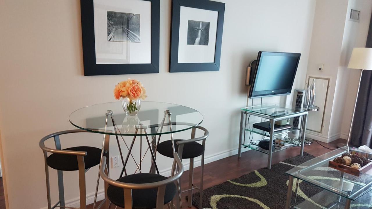 Toronto Luxury Accommodations - Qwest Ngoại thất bức ảnh