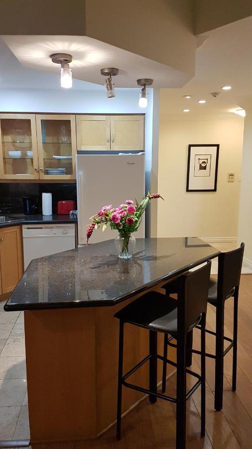 Toronto Luxury Accommodations - Qwest Ngoại thất bức ảnh