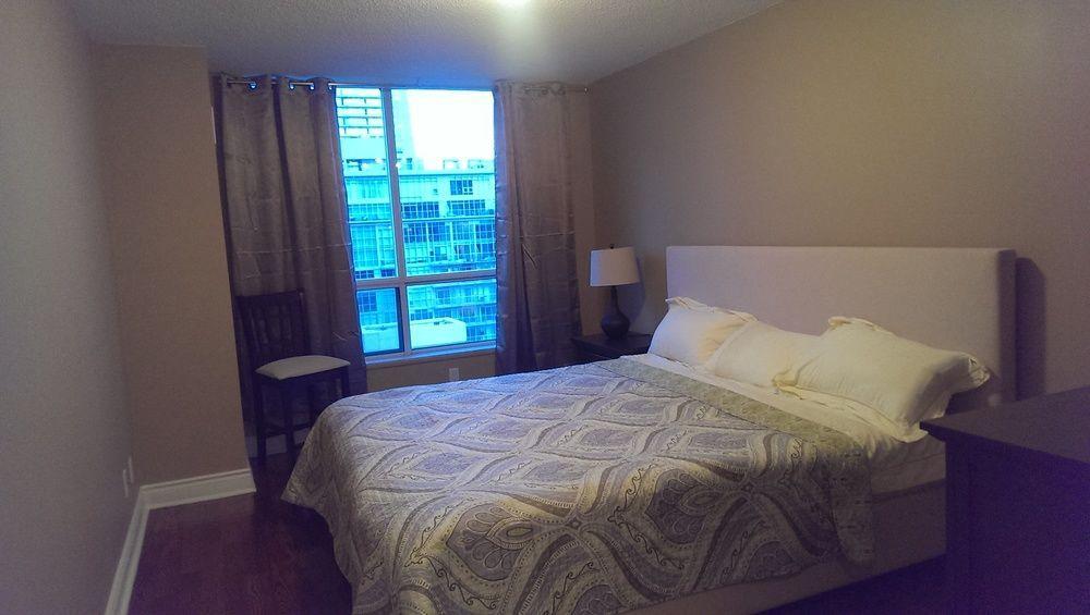 Toronto Luxury Accommodations - Qwest Ngoại thất bức ảnh