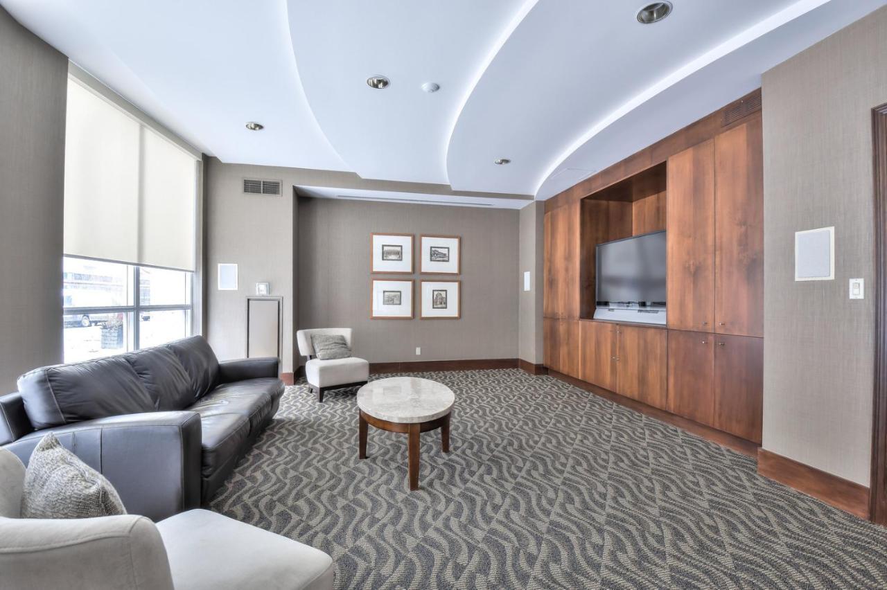 Toronto Luxury Accommodations - Qwest Ngoại thất bức ảnh