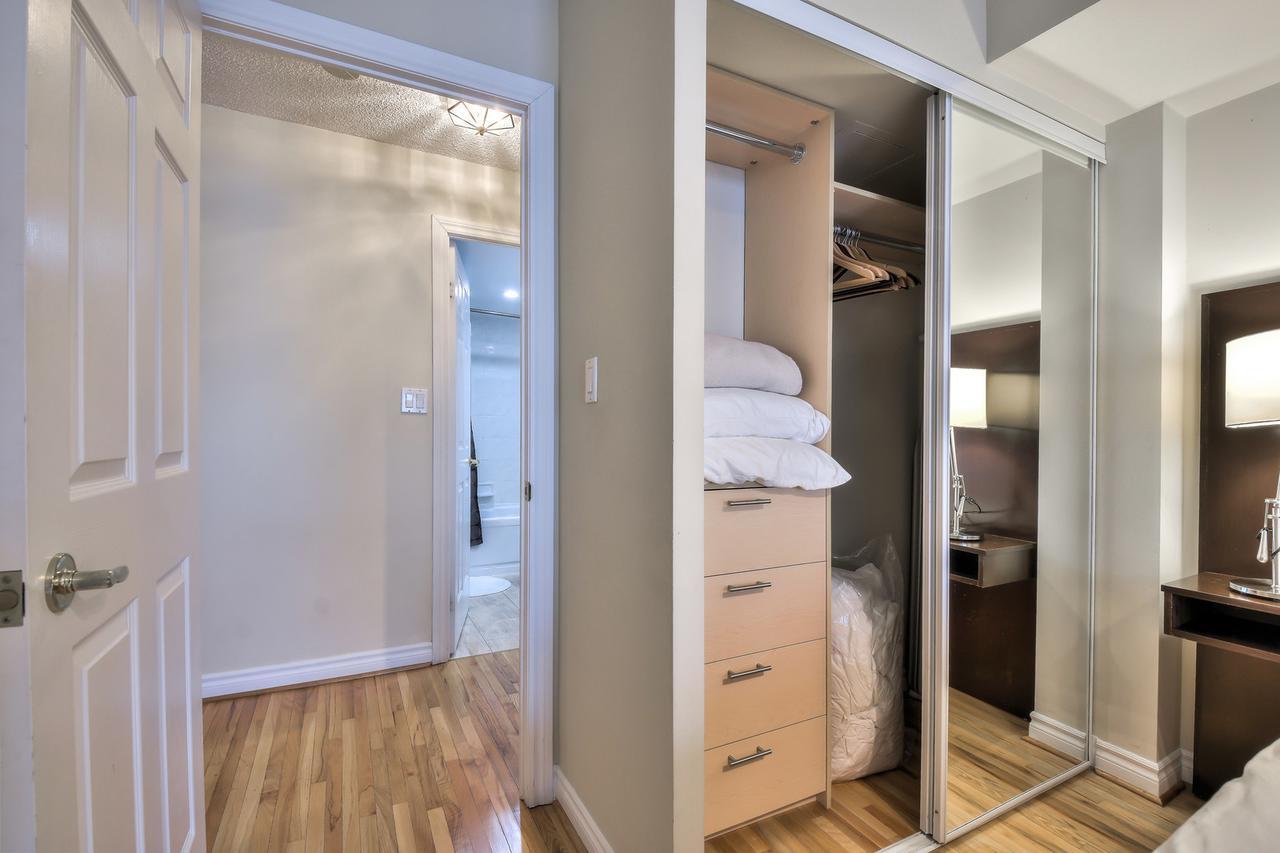 Toronto Luxury Accommodations - Qwest Ngoại thất bức ảnh