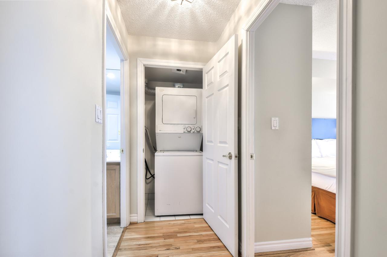 Toronto Luxury Accommodations - Qwest Ngoại thất bức ảnh