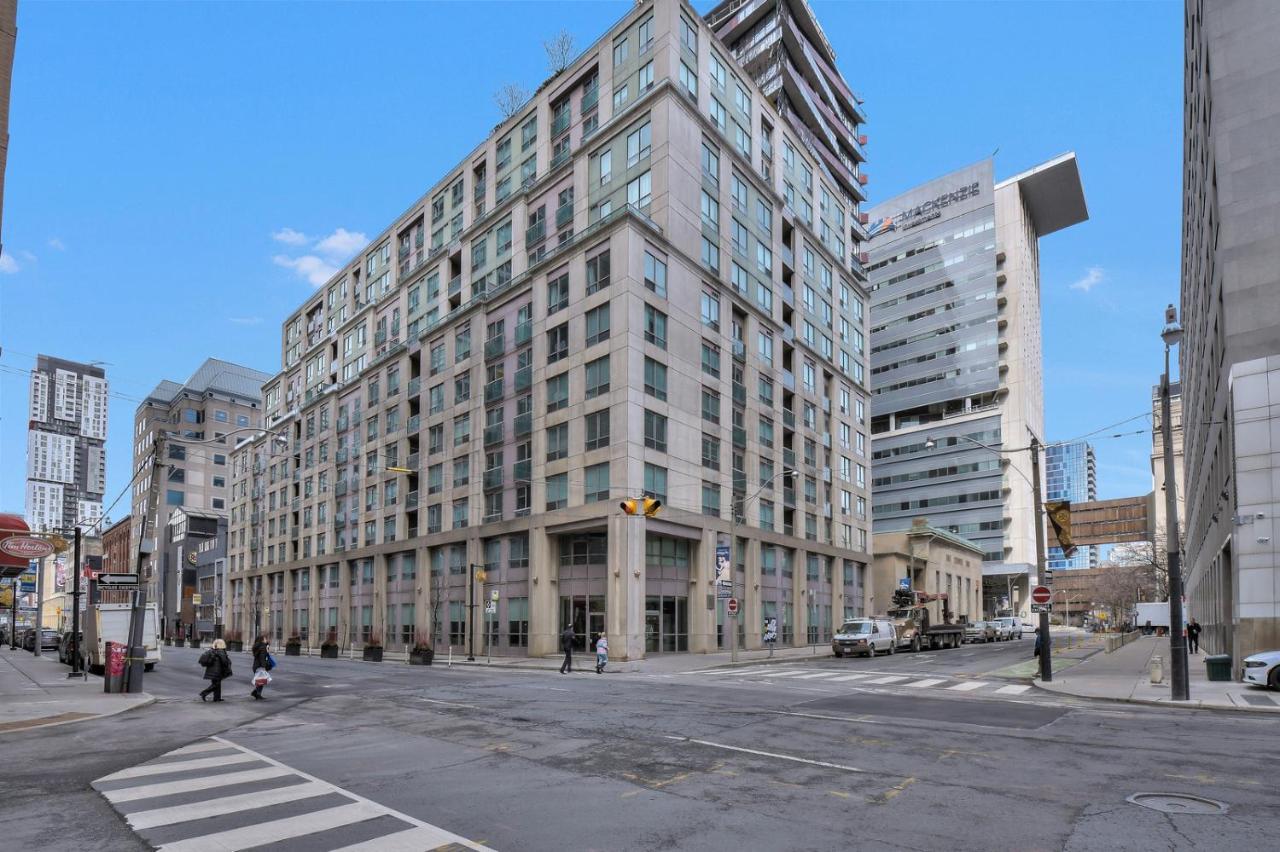 Toronto Luxury Accommodations - Qwest Ngoại thất bức ảnh